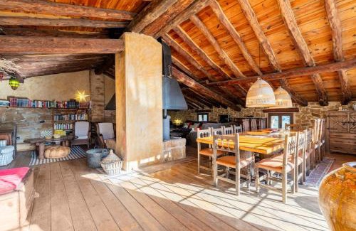 Prat de Comte Casa | Can Miqueló - casa rural 16 hòstes