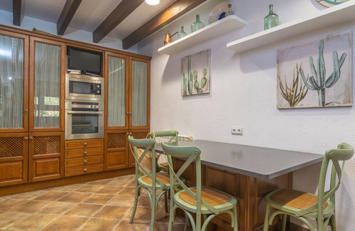 Vilafranca de Bonany Chalet De Esquí | Can Pontet - Tres Habitaciones Chalet, Capacidad 6