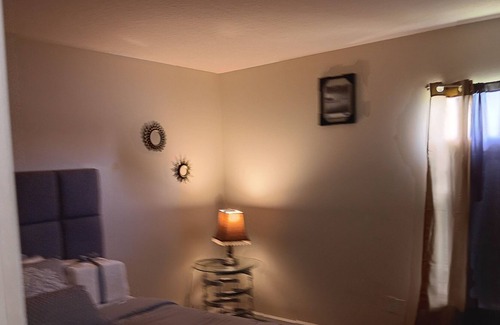 Riverview Casa | Can't be the comfort, the price or the clam of this great neighborhood