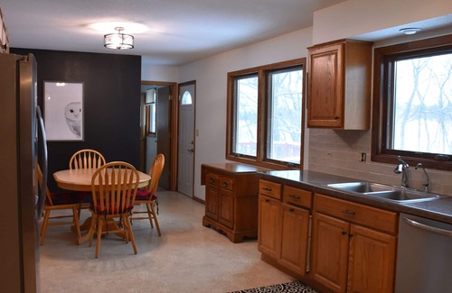 Hastings Casa | Can't beat homey ski retreat adjacent to Afton Alps and scenic Afton State Park.