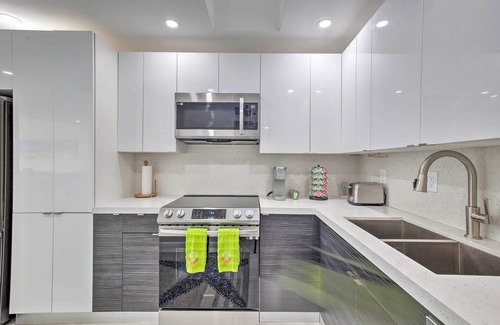 Beverly Heights Condominio | Canal-Front Condo: Walk to Downtown Ft Lauderdale!