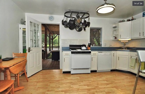 South Bethany Harbor Casa | Canal Front Home con muelle y valla. 5 minutos a pie de la playa! Mascota amigable