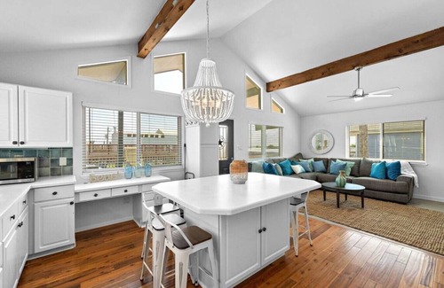 Freeport Casa | Waterfront beach house with the ultimate game room and two docks