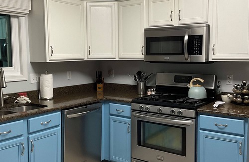 West Ocean City Casa | Canal front, new dock QUIET, SAFE, CLEAN, ROOMY! Isle of Wight, West OC