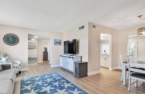 North Port Casa | Canal front, Pool, Pineapple Way