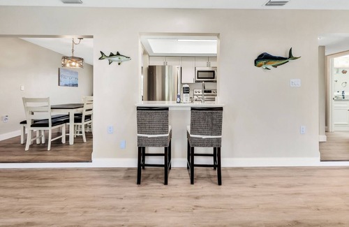 North Port Casa | Canal front, Pool, Pineapple Way