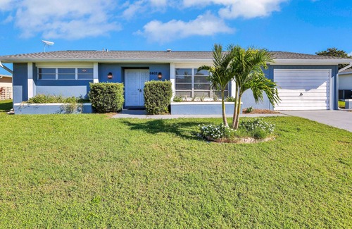 North Port Casa | Canal front, Pool, Pineapple Way