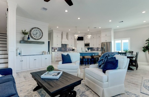 Isla Del Sol Casa | Canal Home w/Boat Slip, Elevator & Golf Cart