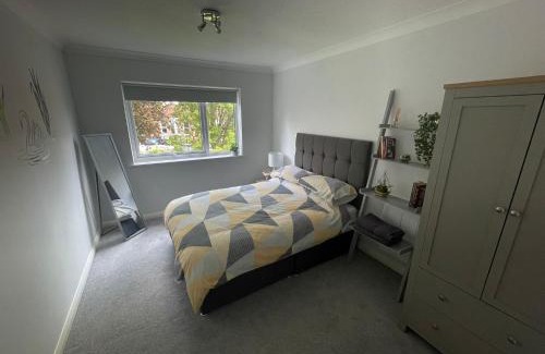 Heybridge Apartamento | Canal Side Retreat - 2 Bedroom Apartment