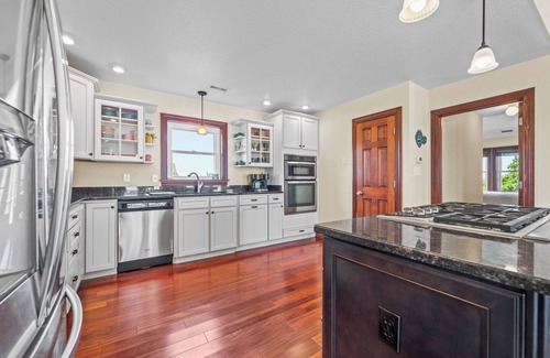 Brigands' Bay Casa | Canalfront - 5 Bedrooms, Private Pool, Hot Tub, Boat Dock