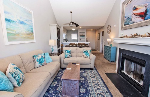 Manteo Condominio | Canalfront, Community Pool, Tennis courts and MORE! PC431, Above the Wake
