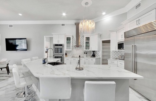 Apollo Beach Casa | Canalfront Luxury Retreat in Apollo Beach with Dock