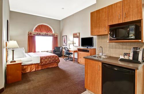 Rocky Mountain House Hotel | Canalta Rocky Mountain House