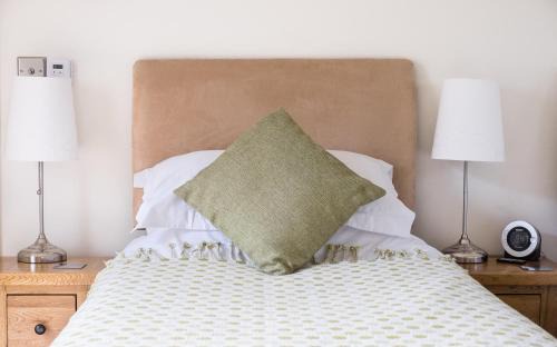 Canaston Wood Cama Y Desayuno | Canaston Oaks