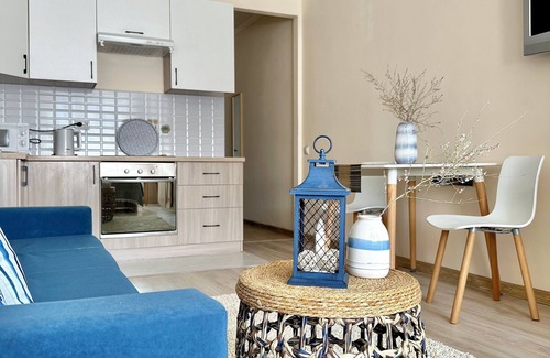Almaty Apartamento | "Cancun" cozy studio in center of Almaty with WiFi, AC