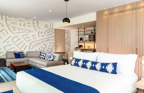 Downtown Cancun Hotel | Cancun Oceanfront Stay with Swimming Pool, Spa & Private Beach Club