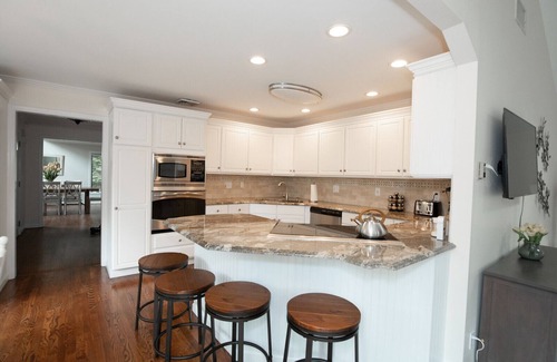 New Milford Casa | Waterfront Family Retreat on Candlewood Lake
