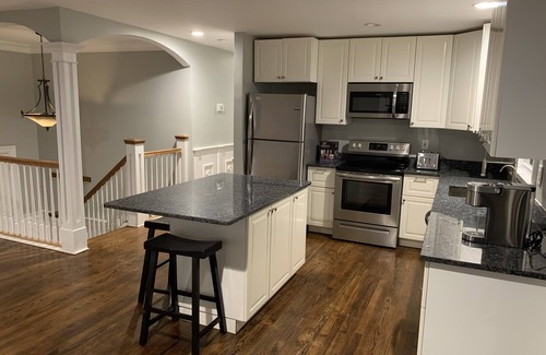 Danbury Casa | Candlewood Lake Retreat Extended Stay