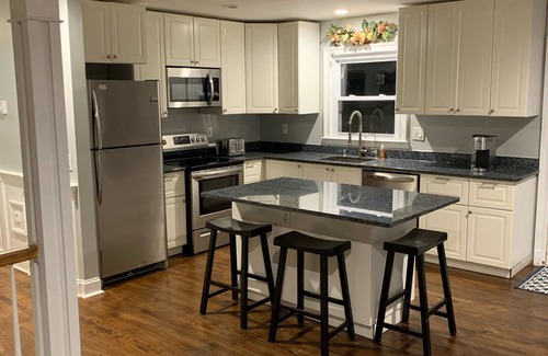 Danbury Casa | Candlewood Lake Retreat Extended Stay