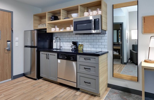 Hurst Hotel | Candlewood Suites DFW West - Hurst by IHG