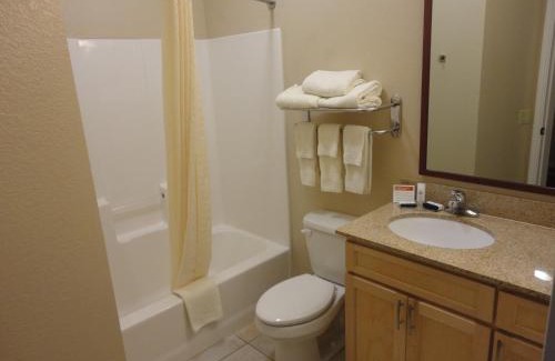 College Park Hotel | Candlewood Suites Houston The Woodlands by IHG