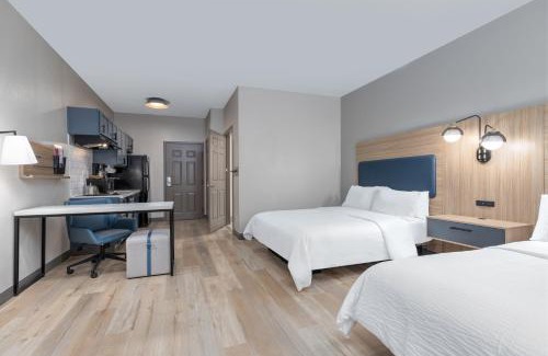 College Park Hotel | Candlewood Suites Houston The Woodlands by IHG