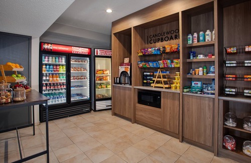 Kenosha Hotel | Candlewood Suites Kenosha by IHG