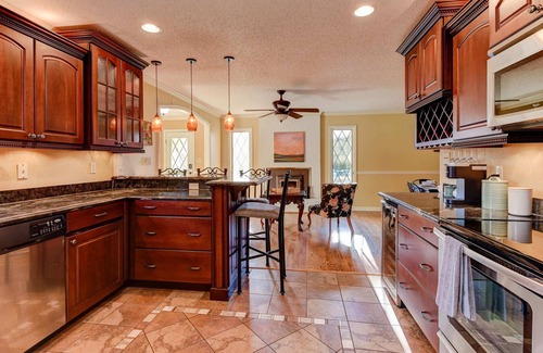 Fletcher Casa | CANE CREEK VILLA! Pool, Hot Tub, Game Room! Mountain View!