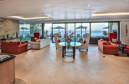 Umhlali Beach Casa | Canelands Beach Club