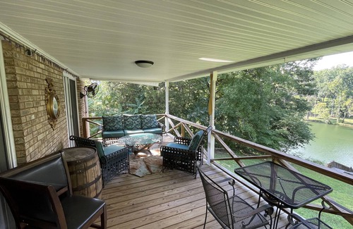 Sparta Cabaña | Caney Fork River Cottage. Sparta, TN. Fall Creek Falls, Kayaking, Fishing, Relax