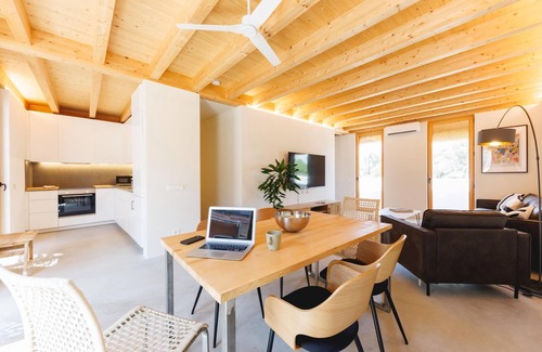 el Carme Apartamento | Dúplex Canigó - Apartamento vacacional en Girona | Bravissimo