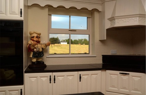 Macroom Casa | Cannaway House B&B