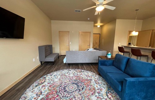 Sun Prairie Apartamento | Cannery Square Short Term Rentals -102 by Patriot Properties