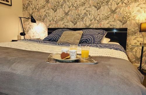 Cannes City Centre Apartamento | Cannes apartment - city center, AC/wifi
