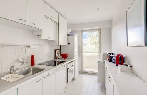 La Croix des Gardes Apartamento | Amplio apartamento 4 / 6p, amplias terrazas, jardín privado, piscina, vistas al mar, tranquilidad