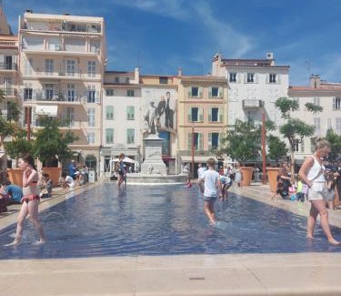 Cannes City Centre Apartamento | Cannes Centre - Villa Lérins - Cavell Suites - Walking Distance From Palais des Festivals and Beach - Free Parking - Perfect Location For Business And Holliday