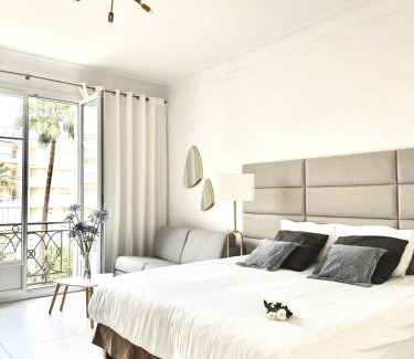 Cannes City Centre Apartamento | Cannes Croisette - Studio Palais Miramar - Across the Beach - Next to Carlton Hotel