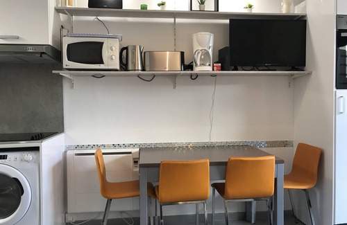 Le Suquet Apartamento | CANNES SUQUET WITH GARDEN & POOL FIEW MINUTES TO FILM FESTIVAL PALAIS & BEACH