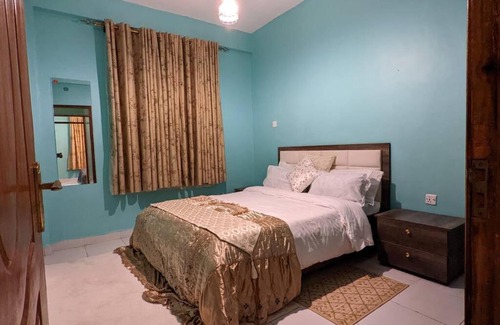Meru Apartamento | CANOPY GARDENS facing the forest in serenity. 2BED