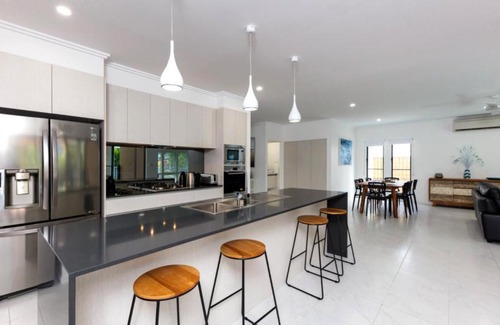 Palm Cove Casa | Canopy House - Palm Cove