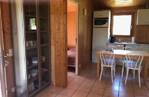 Roumegoux Chalet De Esquí | Cantal Chalet - estanque de pesca - wifi