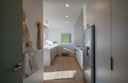 Seventeen Seventy Casa | Cantilever House - Town of 1770