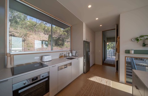 Seventeen Seventy Casa | Cantilever House - Town of 1770