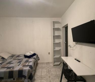 Alto da Boa Vista Casa | Cantinho Aconchegante - Quarto 08 AR-condicionado