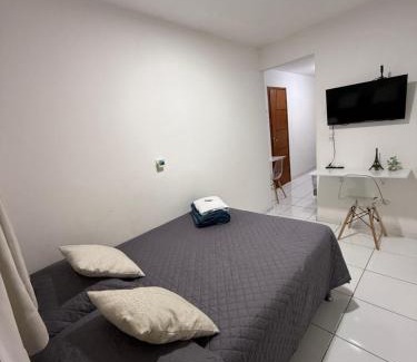 Alto da Boa Vista Casa | Cantinho aconchegante - Quarto 05 AR-condicionado