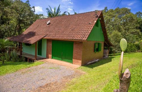 Tres Coroas Chalet De Esquí | Canto da cascata