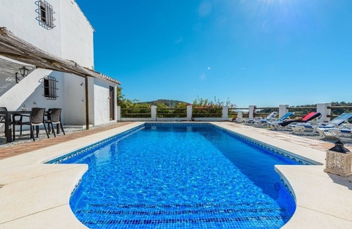 Los Romanes Villa | Cantoblanco I Viñuela by Ruralidays