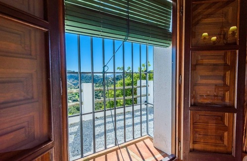 Los Romanes Villa | Cantoblanco II Viñuela by Ruralidays