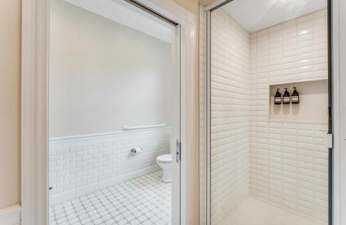 Caspar Casa | Cantus Cove Estate