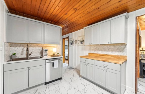 Lake Delton Casa | Canyon Cottage by Sundara & Wild Rock